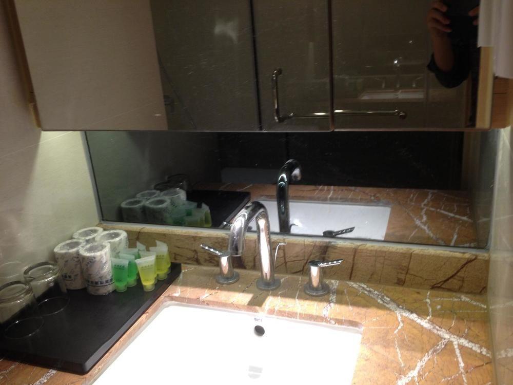 Yichao Apartment Hotel Гуанчжоу Экстерьер фото